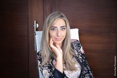 la historia de las etiquetas de vino de la mano de carolina saguan