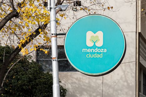 Ciudad de Mendoza con un plan para pagar deudas municipales. Ciudad de Mendoza con un plan para pagar deudas municipales.