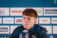 Después de más de un año, y tras pasar por Brighton y Sevilla, el Colo Barco busca consolidarse en el Racing de Estraburgo francés. Foto: Racing Club de Strasbourg Alsace