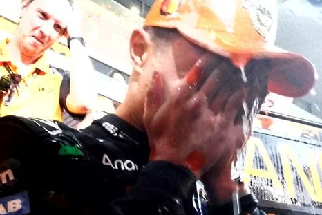 Lando Norris, flamante campeón de la Fórmula 1, hizo una profunda autocrítica tras su consagración en Abu Dabi. Lando Norris, flamante campeón de la Fórmula 1, hizo una profunda autocrítica tras su consagración en Abu Dabi.