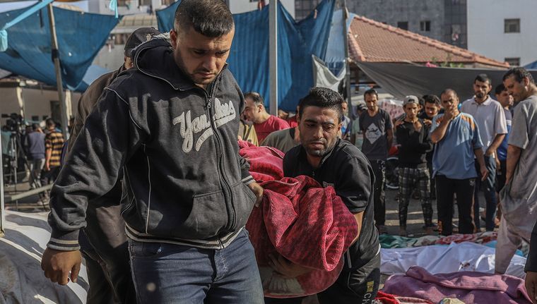 Gaza vive una catástrofe humanitaria y sigue sumando muertos. Foto: DPA