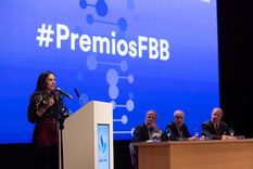 La científica mendocina María Laura Mascotti en la entrega de los premios de la Fundación Bunge y Born.&nbsp;