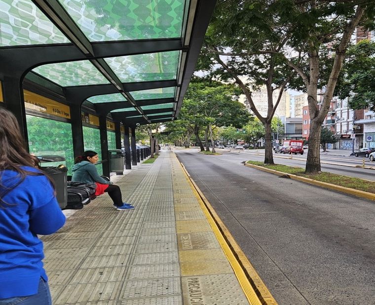 La UTA exige un pago por mejoras salariales para que se levante el paro. Foto: @yamillonaria