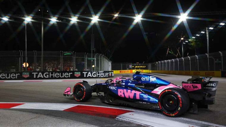 El piloto de Alpine, Franco Colapinto, no pudo ocultar su bronca tras la qualy en el circuito urbano y nocturno de Marina Bay, donde largará P18.