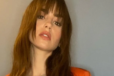 LiLy Collins crea tendencias en la moda con su personaje en la serie Emily in Paris. Foto: Instagram @lilyjcollins
