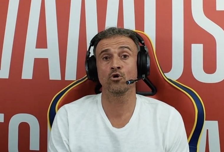 El streamer Luis Enrique, DT de la Selección española, dejó una fuerte frase sobre Messi y Argentina.