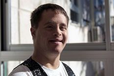 El mago argentino Alejandro Cuervo derriba mitos sobre las personas con síndrome de Down. Foto: ALEJANDRO CARMONA