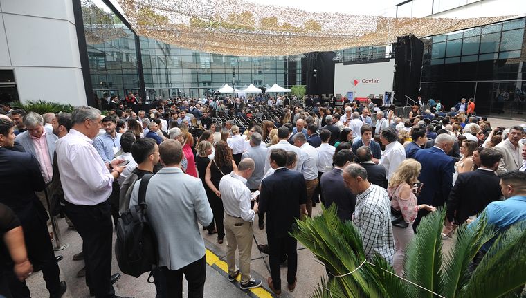 El desayuno de la Coviar arranca con retraso. (Imagen referencial) Foto: Alf Ponce Mercado/MDZ