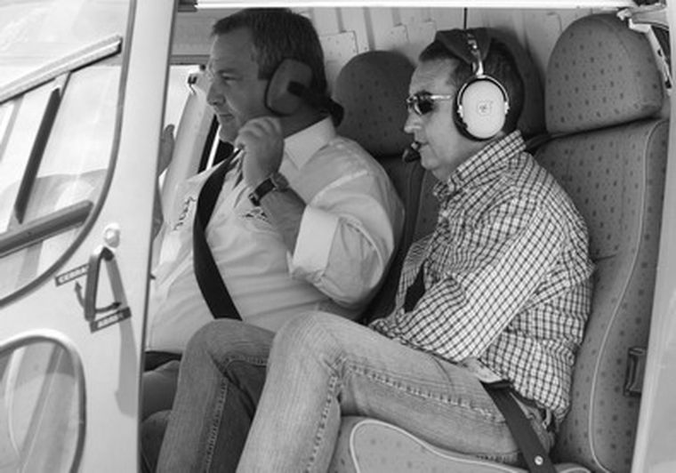 El secretario Böhm, junto a Celso Jaque.