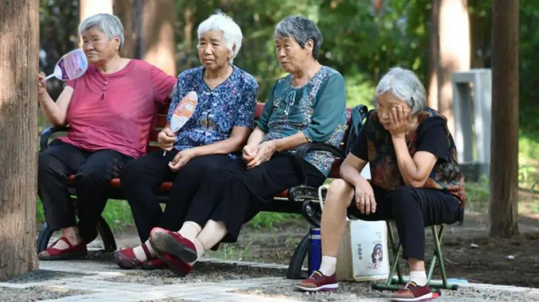 No se permitirá jubilarse antes de la edad legal, ya que China se enfrenta a una población decreciente y envejecida. Foto: GETTY IMAGES