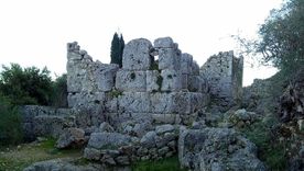 El descubrimiento genético reveló que Deep Mani conserva linajes griegos antiguos casi sin cambios. El descubrimiento genético reveló que Deep Mani conserva linajes griegos antiguos casi sin cambios.