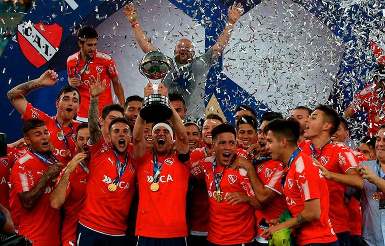 Martín Benítez, campeón con Independiente de la Sudamericana 2017, vuelve de sus préstamos por Brasil.