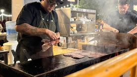 El Mundial de la Hamburguesa en Mendoza se celebra en la Nave Cultural. El Mundial de la Hamburguesa en Mendoza se celebra en la Nave Cultural.
