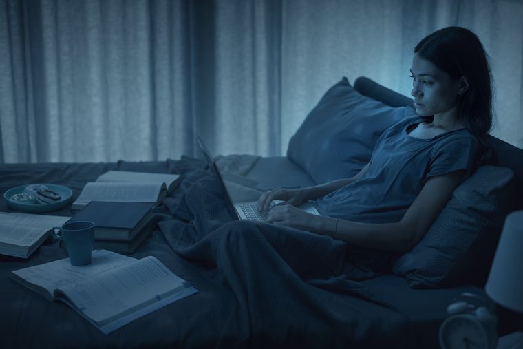 La investigación siguió a los participantes durante años y vinculó el cronotipo vespertino con hábitos que pueden influir en la salud del corazón. La investigación siguió a los participantes durante años y vinculó el cronotipo vespertino con hábitos que pueden influir en la salud del corazón.