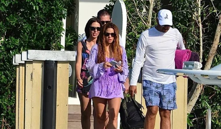 Shakira y Lewis Hamilton compartieron un paseo en yate.