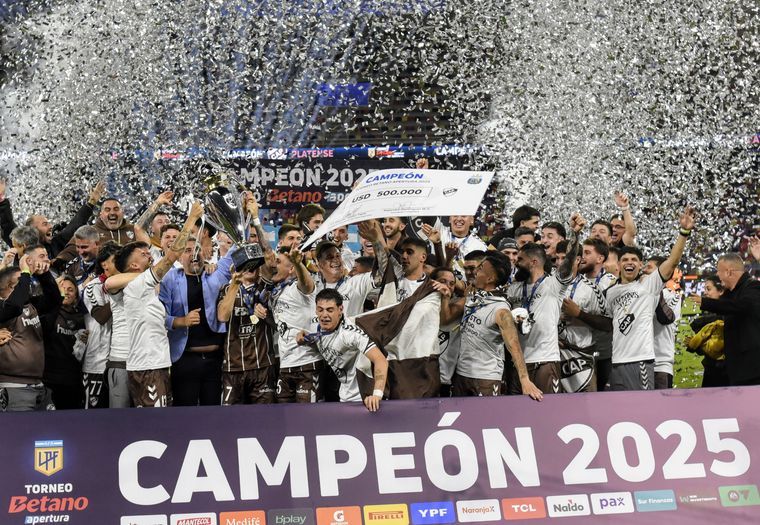 Platense se consagró campeón del fútbol argentino y recibió un mensaje de un histórico de Boca. Foto: Fotobaires