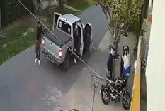 Un trabajador fue víctima de un robo en la localidad bonaerense de Los Hornos Foto: Captura de video