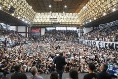 Máximo Kirchner cerró el acto del Ateneo para homenajear a Néstor Foto: Télam Máximo Kirchner cerró el acto del Ateneo para homenajear a Néstor Foto: Télam