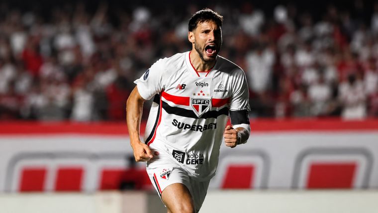 Jonathan Calleri se lesionó y está en duda para los cuartos de la Copa Sudamericana.