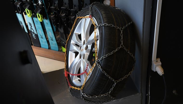 Las cadenas son obligatorias para transitar este miércoles hacia el país vecino. Las cadenas son obligatorias para transitar este miércoles hacia el país vecino.