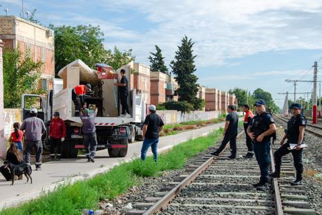 La intervención sobre los edificios que componían la estación Los Tamarindos. La intervención sobre los edificios que componían la estación Los Tamarindos.