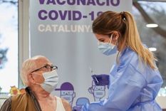 El proceso de vacunación está siendo más lento de lo previsto en algunos países europeos. Foto: EPA