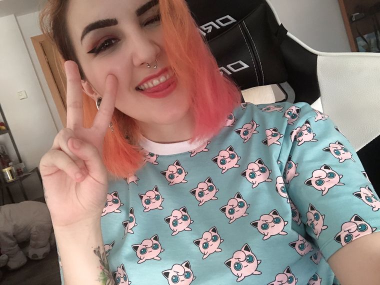 La streamer BerriBuni reveló la estrategia que usaron para conquistarla y estallaron los memes Foto: Twitter