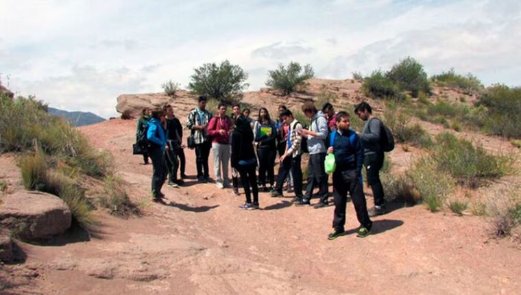 La agresión a estudiantes y docentes ocurrió en Potrerillos. Foto: Gentileza