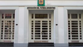 La Asociación del Fútbol Argentino tomó este lunes el pedido de Aldosivi contra el Tomba. La Asociación del Fútbol Argentino tomó este lunes el pedido de Aldosivi contra el Tomba.