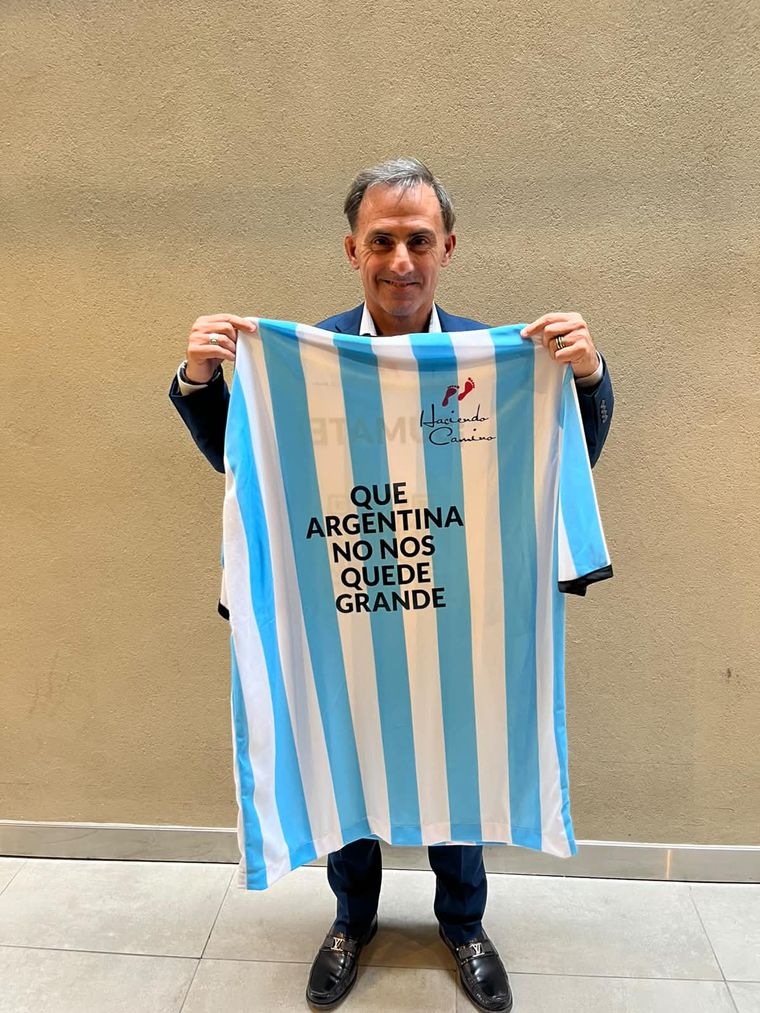 Diego Latorre. Diego Latorre.