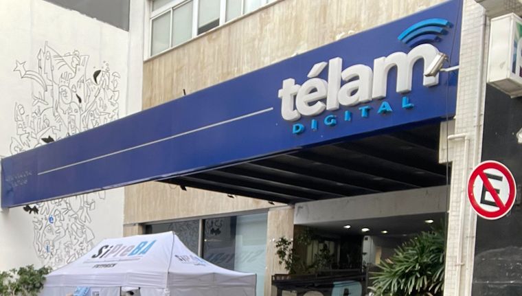 El Gobierno oficializó el cierre definitivo de Télam. Foto: ALF PONCE MERCADO / MDZ