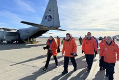 Javier Milei viajó a la Antártida junto a su hermana y parte de su Gabinete Javier Milei viajó a la Antártida junto a su hermana y parte de su Gabinete