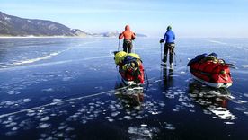 China está de luto tras la muerte de los turistas en el lago Baikal de Siberia, Rusia. Foto Efe China está de luto tras la muerte de los turistas en el lago Baikal de Siberia, Rusia. Foto Efe
