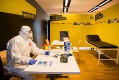 el estadio del dortmund se transforma en hospital el estadio del dortmund se transforma en hospital