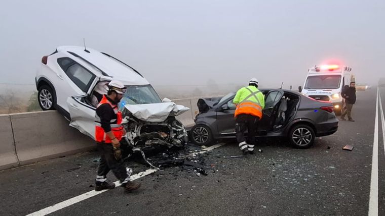 Así quedaron los autos en el accidente en Chile. Así quedaron los autos en el accidente en Chile.
