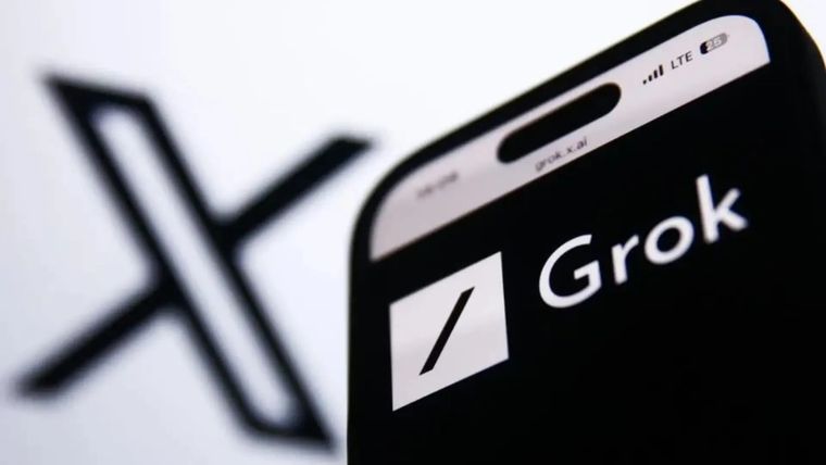 Grok, la inteligencia artificial de X, es la red social utilizada para crear deepfakes sexuales. Grok, la inteligencia artificial de X, es la red social utilizada para crear deepfakes sexuales.