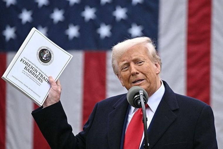 Donald Trump comienza a descubrir algunas consecuencias adversas de sus políticas en el mundo. Foto: Getty Images