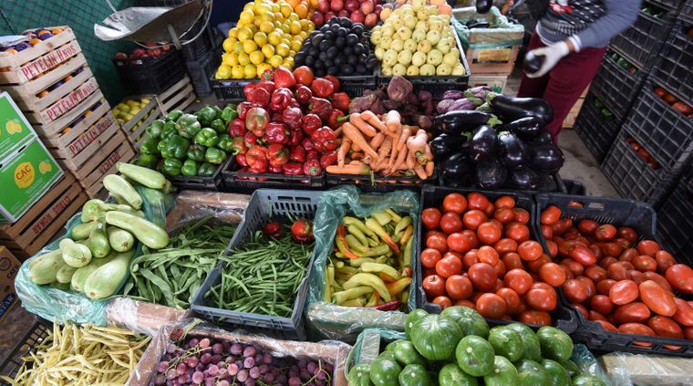 Siguen aumentando para los consumidores pero aumenta la brecha con el productor Foto: ALF PONCE MERCADO / MDZ