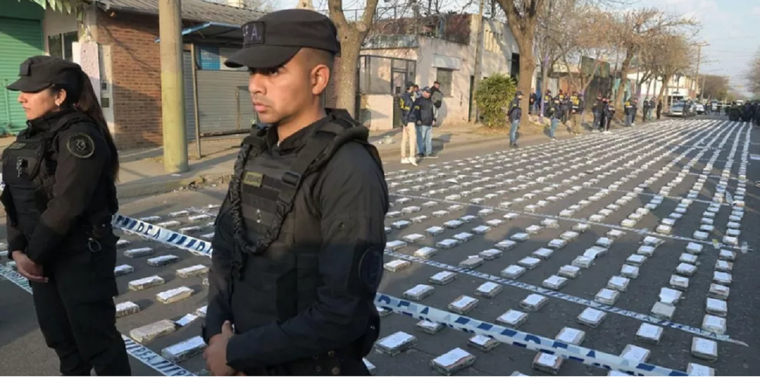 La impresionante cantidad de droga secuestrada y que la banda narco buscaba llevar a Dubai Foto: Télam
