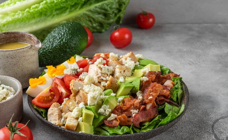 Ensalada cobb Una receta simple y deliciosa para hacer en minutos Foto: Shutterstock