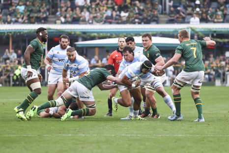 Los Pumas empujaron en el primer tiempo, pero no alcanzó. Los Pumas empujaron en el primer tiempo, pero no alcanzó.