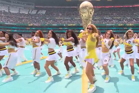 Shakira brilló en la apertura de la Copa del Mundo. Shakira brilló en la apertura de la Copa del Mundo.