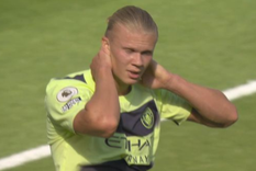 El noruego hizo dos goles en la primera fecha de la Premier y vivió un incómodo momento en la entrevista post partido.