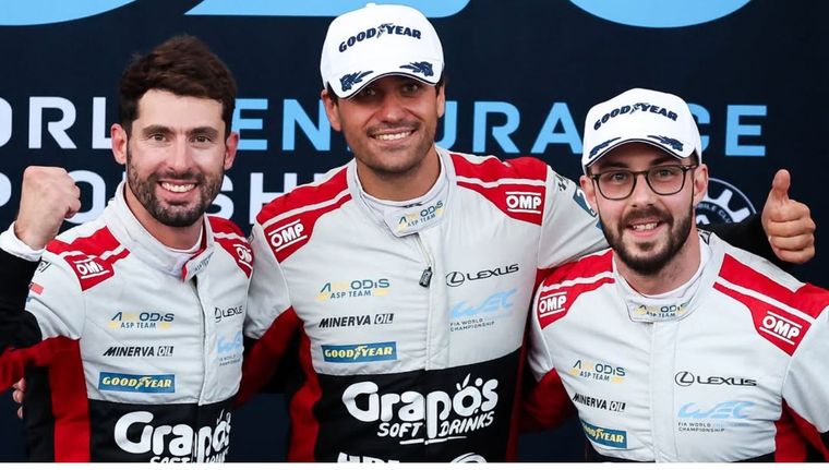 Pechito López {izquierda) celebró su primera victoria en LMGT3 con el equipo Lexus en San Pablo. 