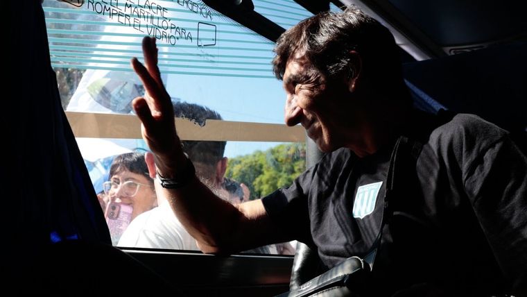 Debido a que el monto ofrecido por Diego Milito no convenció al actual DT de Racing, este no seguiría en la Academia. Foto: @RacingClub