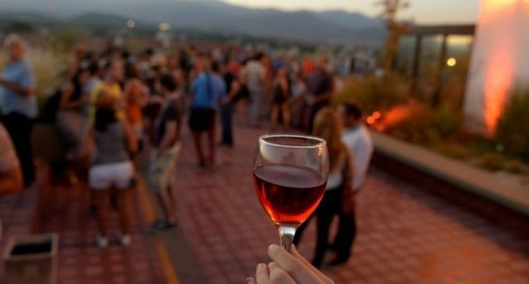El mundo del vino está vivo en la Ciudad de Mendoza.