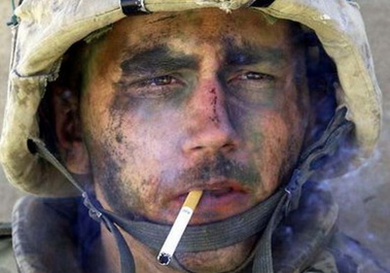 Los soldados del cuerpo de Marines son los que fuman más (35,7%).