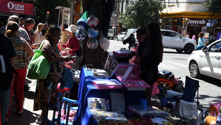El empleo informal sigue creciendo según un informe de la UBA.