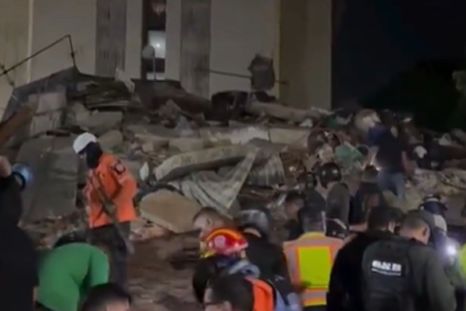 El operativo de rescate entre los escombros tras los terremotos en Venezuela. El operativo de rescate entre los escombros tras los terremotos en Venezuela.