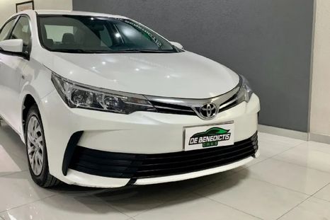 El usado del día: Toyota Corolla XLI, entrada de gama